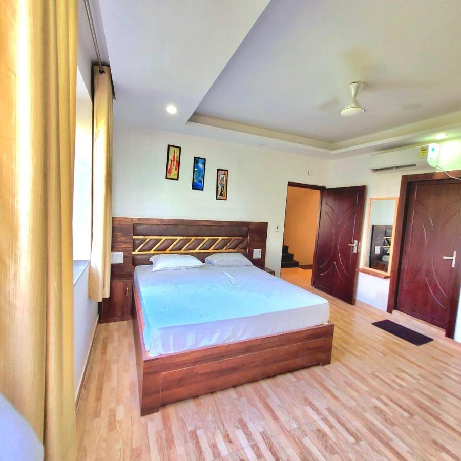 Vedantam Hotel Haridwār Esterno foto